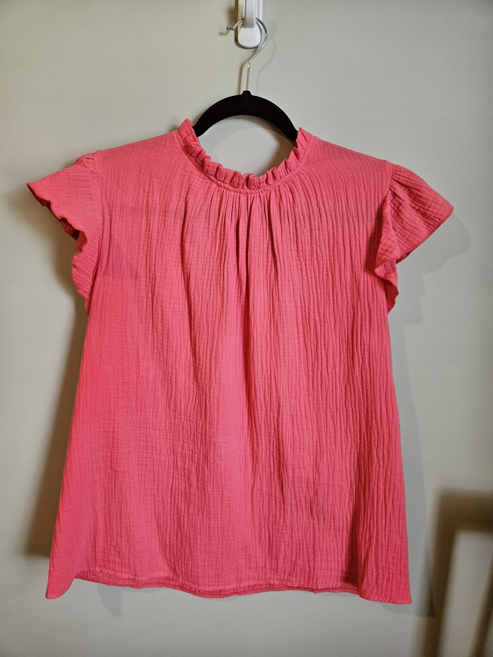 Women’s Ruffled Neck Flutter Sleeve Top - Pink